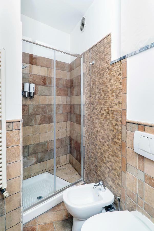 מילאנו Four Bedroom Villa Near Metro מראה חיצוני תמונה